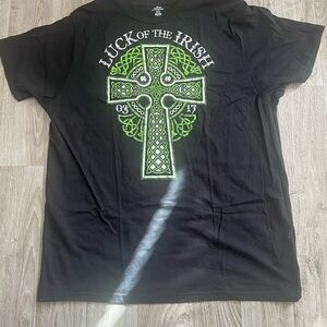 Men's Black T-Shirt with Green Celtic Cross Design